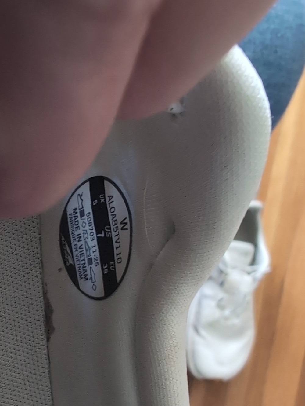 Altra Voyager - Picture 5 of 7